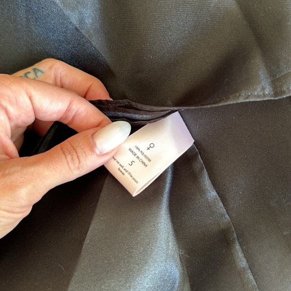 Selfie The Caviar Puff Dress size S - Picture 8 of 9